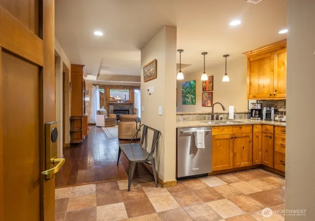 Photo 3 of Condo for sale at 3770 Suncadia Trl #209, Cle Elum, WA 98922 | MLS# NWM2511258 | Listing updated on 2026-09-21