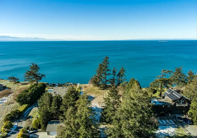 Photo 3 of Land for sale at 2089 W Beach Rd, Oak Harbor, WA 98277 | MLS# NWM2511263 | Listing updated on 2026-09-20