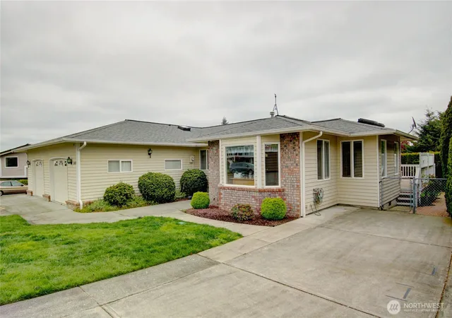 Photo 2 of Single family home for sale at 3805 North Ave W, Anacortes, WA 98221 | MLS# NWM2511309 | Listing updated on 2026-09-21