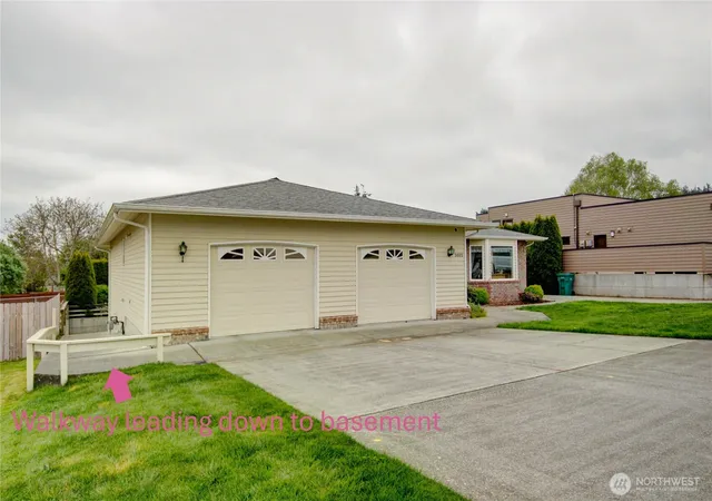 Photo 3 of Single family home for sale at 3805 North Ave W, Anacortes, WA 98221 | MLS# NWM2511309 | Listing updated on 2026-09-21