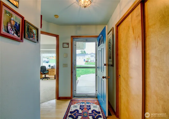 Photo 4 of Single family home for sale at 3805 North Ave W, Anacortes, WA 98221 | MLS# NWM2511309 | Listing updated on 2026-09-21
