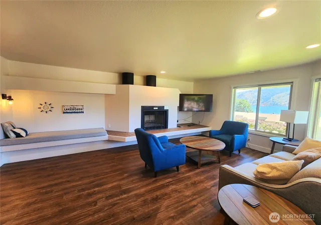 Photo 4 of House for sale at 1 Lodge 616 A, Manson, WA 98816 | MLS# NWM2511373 | Listing updated on 2026-09-21