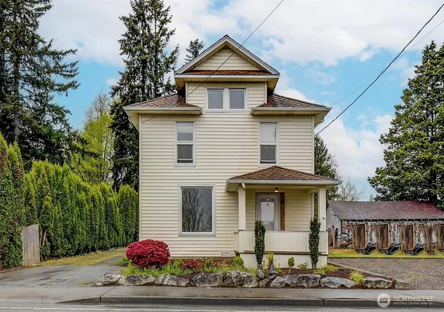 Photo 2 of Single family home for sale at 12105 20th Street Ne, Lake Stevens, WA 98258 | MLS# NWM2511444 | Listing updated on 2026-09-21