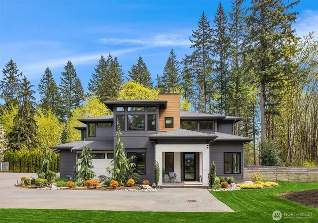 Photo 4 of Single family home for sale at 20300 166th Avenue NE, Woodinville, WA 98072 | MLS# NWM2511493 | Listing updated on 2026-09-29