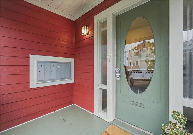 Photo 1 of Multi family home for sale at 612 N Oakes St, Tacoma, WA 98406 | MLS# NWM2511533 | Listing updated on 2026-09-26