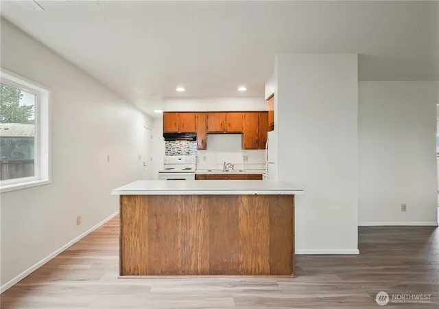 Photo 4 of Sale Pending at 1123 7th Avenue, Longview, WA 98632 | MLS# NWM2511551 | Listing updated on 2026-09-25