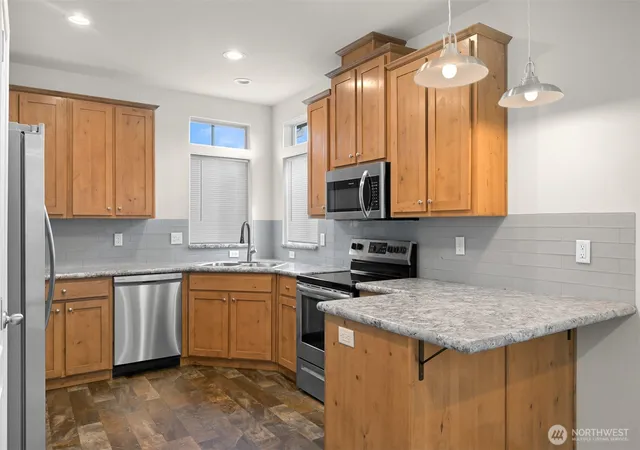 Photo 3 of Manufactured home for sale at 4672 Birch Bay Lynden Rd #86, Blaine, WA 98230 | MLS# NWM2511607 | Listing updated on 2026-09-22