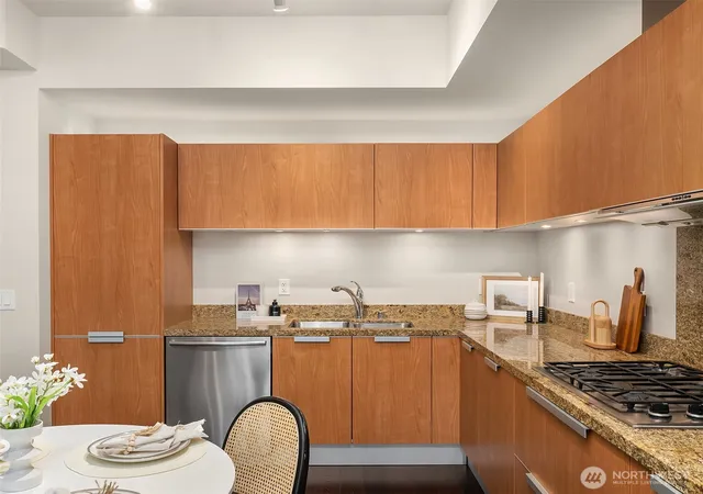 Photo 3 of Condo for sale at 1920 4th Avenue #1509, Seattle, WA 98101 | MLS# NWM2511615 | Listing updated on 2026-10-01
