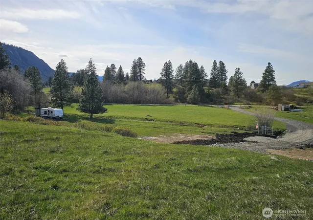 Photo 2 of Land for sale at 750 Iron Mountain Rd, Cle Elum, WA 98922 | MLS# NWM2511656 | Listing updated on 2026-09-21