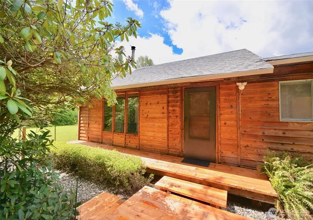 Photo 2 of Sale Pending at 14812 Fox Hl Rd Se, Yelm, WA 98597 | MLS# NWM2511669 | Listing updated on 2026-09-25