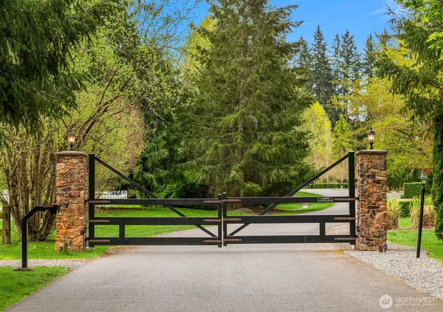 Photo 3 of Sale Pending at 745 250th Lane Ne, Sammamish, WA 98074 | MLS# NWM2511890 | Listing updated on 2026-09-27