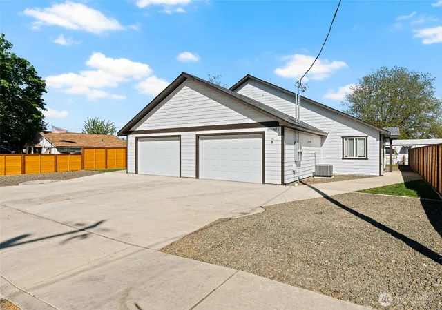 Photo 3 of Multi family home for sale at 1917 Landon Ave #1 & 2, Yakima, WA 98903 | MLS# NWM2511937 | Listing updated on 2026-09-21