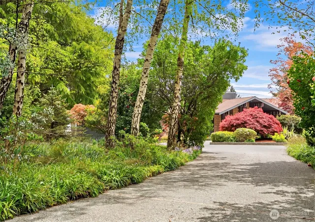 Photo 2 of Single family home for sale at 8425 Sw 216th Street, Vashon, WA 98070 | MLS# NWM2512011 | Listing updated on 2026-09-21