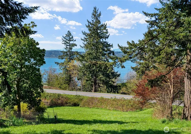 Photo 4 of Single family home for sale at 996 Orchid Rd, Camano Island, WA 98282 | MLS# NWM2512040 | Listing updated on 2026-10-03