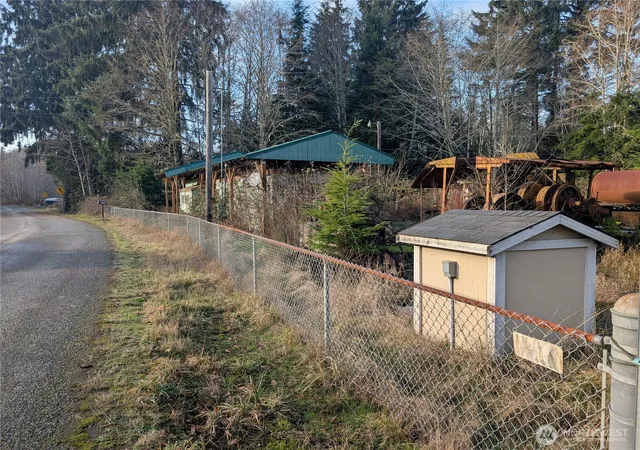 Photo 1 of Manufactured home for sale at 300 Sekiu River Rd, Sekiu, WA 98381 | MLS# NWM2512067 | Listing updated on 2026-09-21