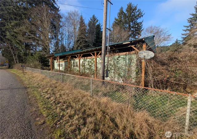 Photo 2 of Manufactured home for sale at 300 Sekiu River Rd, Sekiu, WA 98381 | MLS# NWM2512067 | Listing updated on 2026-09-21