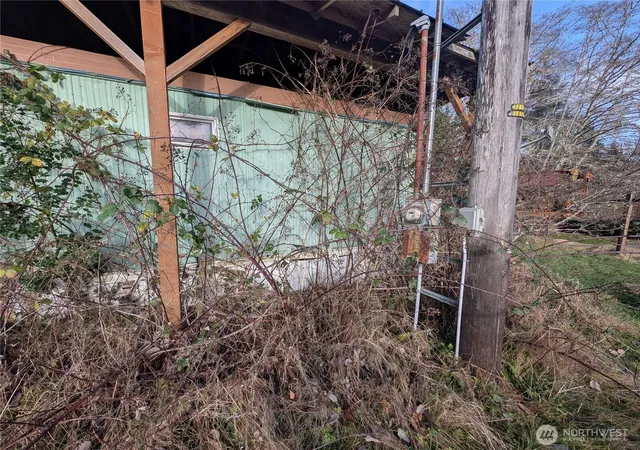 Photo 3 of Manufactured home for sale at 300 Sekiu River Rd, Sekiu, WA 98381 | MLS# NWM2512067 | Listing updated on 2026-09-21