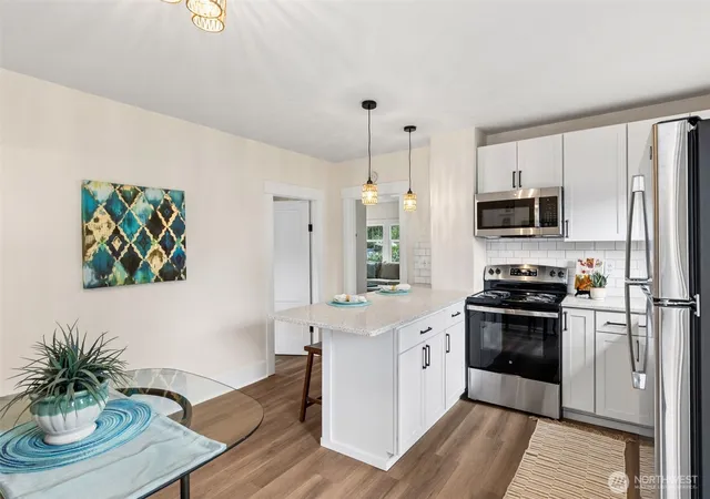 Photo 4 of Single family home for sale at 1008 Frederick St SE, Olympia, WA 98501 | MLS# NWM2512109 | Listing updated on 2026-10-03