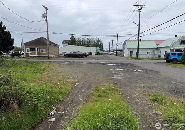 Photo 3 of Land for sale at 110 S Harbor St, Aberdeen, WA 98520 | MLS# NWM2512134 | Listing updated on 2026-09-21