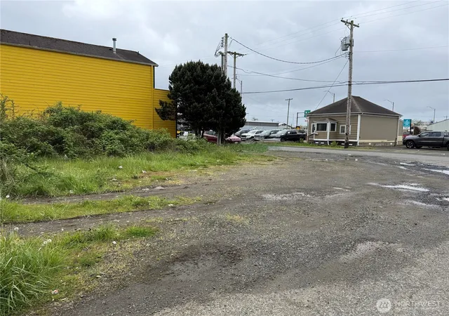 Photo 3 of Land for sale at 110 S Harbor St, Aberdeen, WA 98520 | MLS# NWM2512134 | Listing updated on 2026-09-21