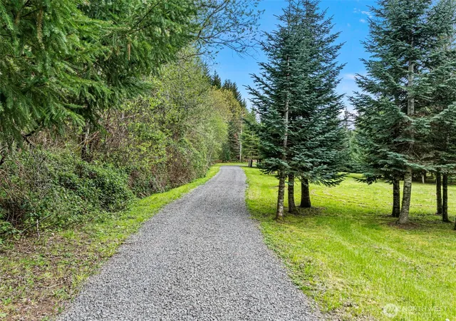 Photo 4 of Single family home for sale at 9611 W Belfair Valley Rd, Bremerton, WA 98312 | MLS# NWM2512353 | Listing updated on 2026-09-21
