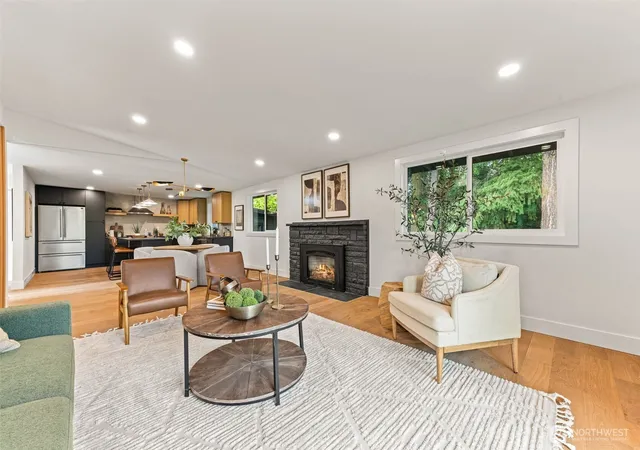 Photo 4 of Single family home for sale at 12334 SE 23rd Place, Bellevue, WA 98005 | MLS# NWM2512446 | Listing updated on 2026-10-02