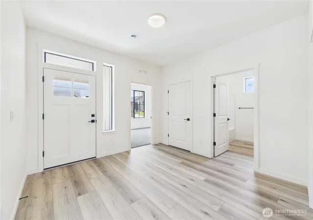 Photo 4 of Single family home for sale at 701 Powell Ave, Winlock, WA 98596 | MLS# NWM2512457 | Listing updated on 2026-09-21