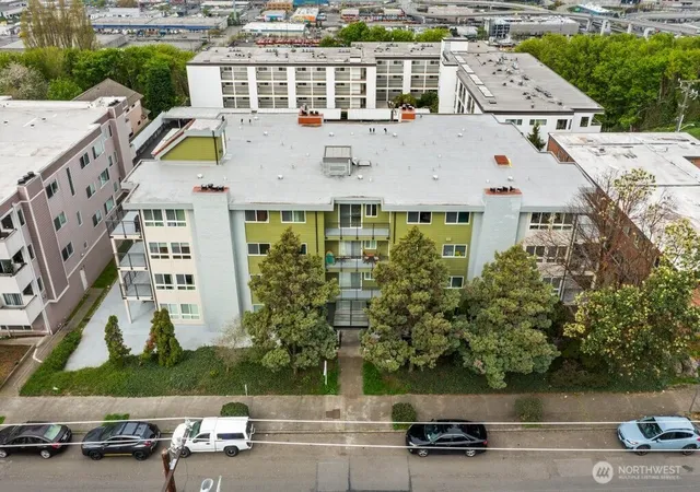 Photo 2 of Sale Pending at 1515 12th Avenue S #102, Seattle, WA 98144 | MLS# NWM2512475 | Listing updated on 2026-10-01