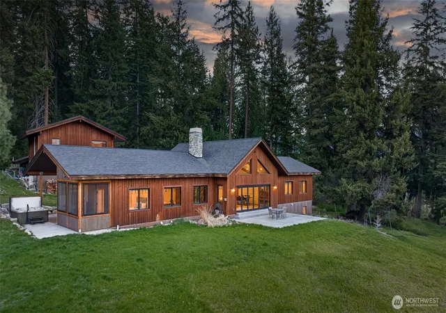 Photo 1 of Single family home for sale at 215 Lois Ln, Leavenworth, WA 98826 | MLS# NWM2512502 | Listing updated on 2026-09-21