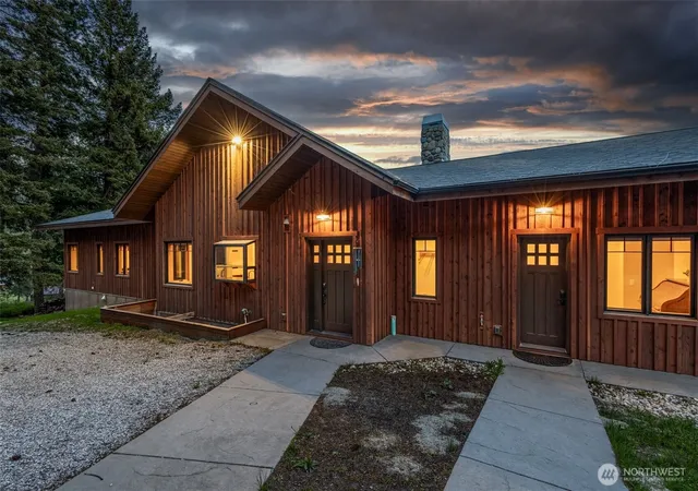 Photo 3 of Single family home for sale at 215 Lois Ln, Leavenworth, WA 98826 | MLS# NWM2512502 | Listing updated on 2026-09-21