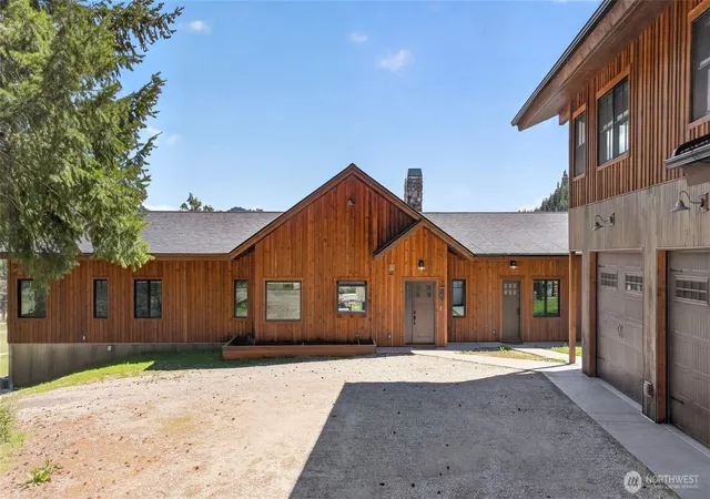Photo 3 of Single family home for sale at 215 Lois Ln, Leavenworth, WA 98826 | MLS# NWM2512502 | Listing updated on 2026-09-21