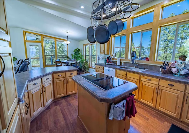 Photo 3 of Manufactured home for sale at 23 Razor Rd, Tonasket, WA 98855 | MLS# NWM2512540 | Listing updated on 2026-09-21