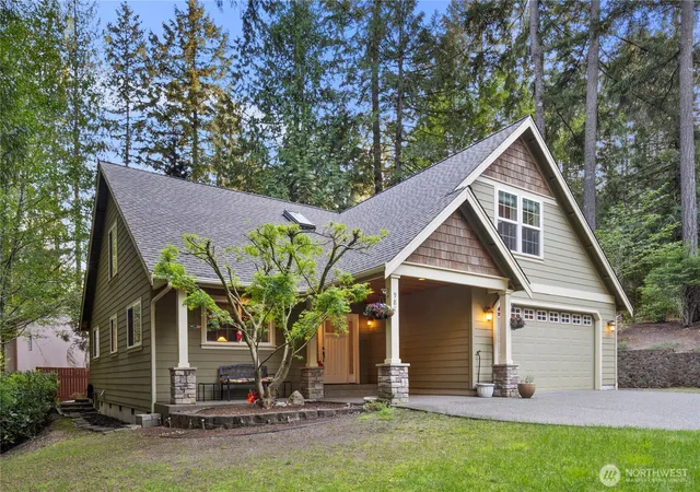 Photo 2 of Single family home for sale at 981 E Lakeshore Dr, Allyn, WA 98524 | MLS# NWM2512630 | Listing updated on 2026-09-21