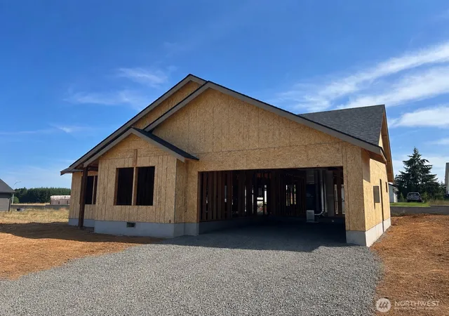 Photo 2 of Single family home for sale at 248 Eminence Ave, Winlock, WA 98596 | MLS# NWM2512666 | Listing updated on 2026-09-21