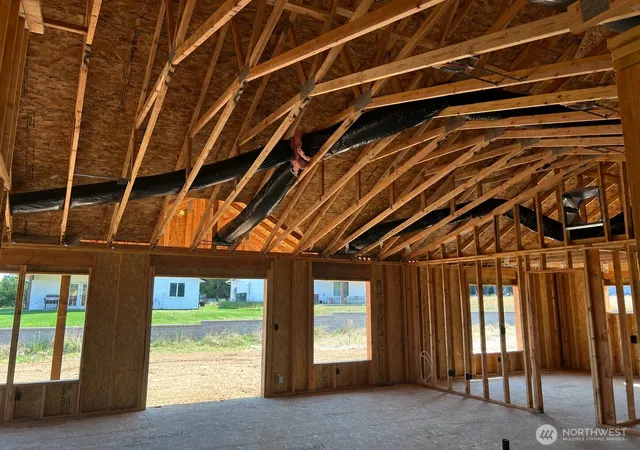 Photo 3 of Single family home for sale at 248 Eminence Ave, Winlock, WA 98596 | MLS# NWM2512666 | Listing updated on 2026-09-21