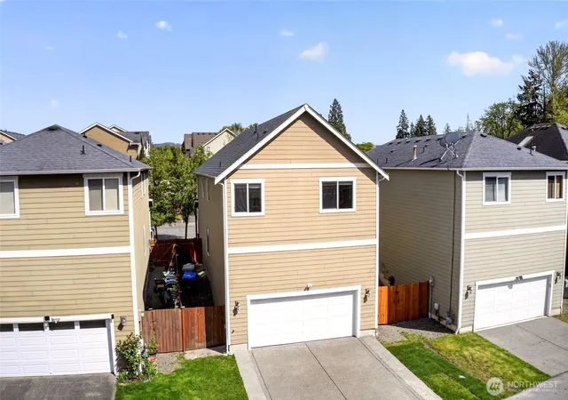 Photo 3 of Sale Pending at 335 Ne Graham Ave, Renton, WA 98059 | MLS# NWM2512674 | Listing updated on 2026-09-21