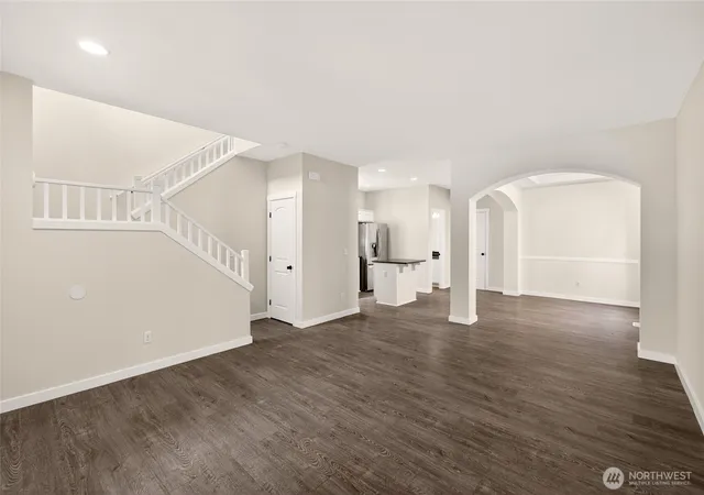 Photo 4 of Sale Pending at 335 NE Graham Ave, Renton, WA 98059 | MLS# NWM2512674 | Listing updated on 2026-09-21