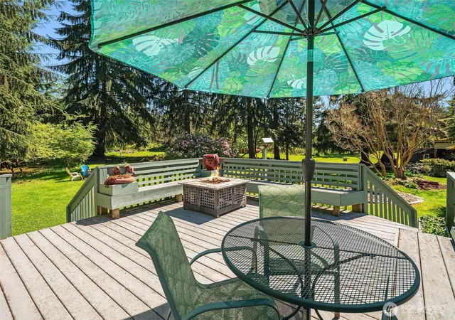 Photo 4 of Single family home for sale at 27428 97th Avenue SW, Vashon, WA 98070 | MLS# NWM2512682 | Listing updated on 2026-09-28