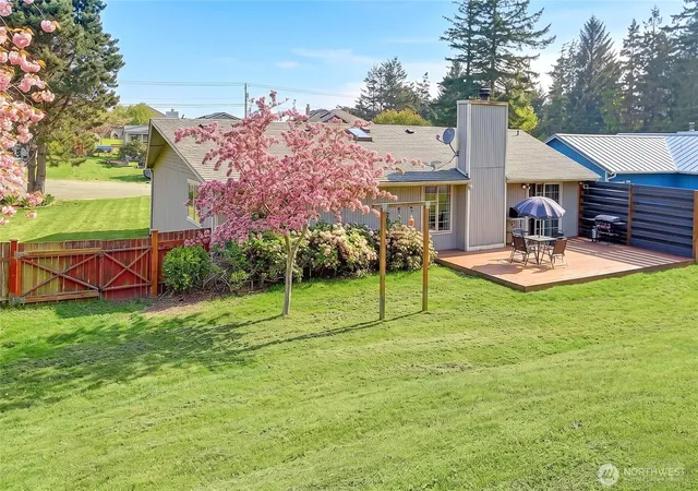Photo 3 of Single family home for sale at 2180 Westwood Pl, Oak Harbor, WA 98277 | MLS# NWM2512698 | Listing updated on 2026-09-21