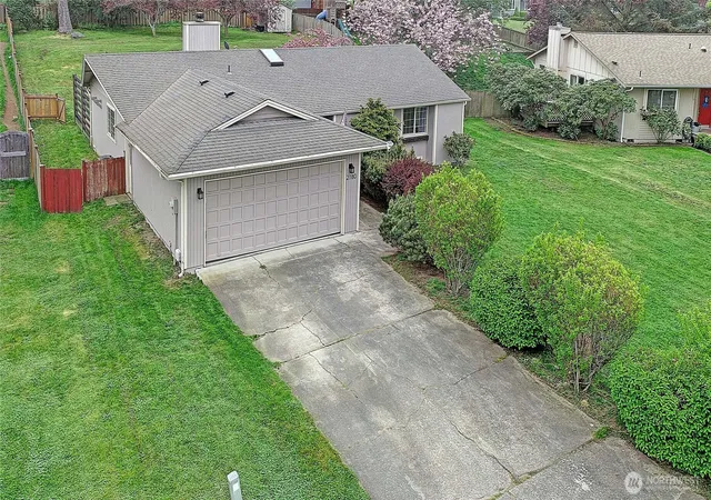 Photo 3 of Single family home for sale at 2180 Westwood Pl, Oak Harbor, WA 98277 | MLS# NWM2512698 | Listing updated on 2026-09-21