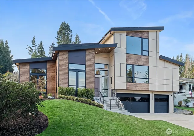 Photo 2 of Single family home for sale at 2423 129th Avenue Se, Bellevue, WA 98005 | MLS# NWM2512699 | Listing updated on 2026-10-02
