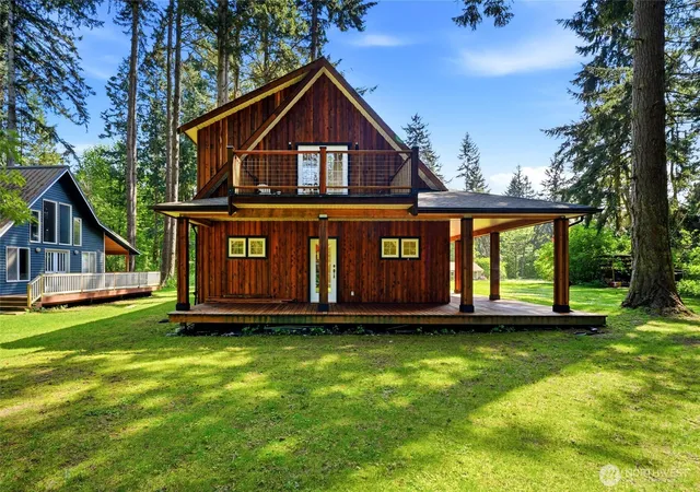Photo 2 of Single family home for sale at 33 G Mukilteo Way, Everett, WA 98201 | MLS# NWM2512749 | Listing updated on 2026-09-21
