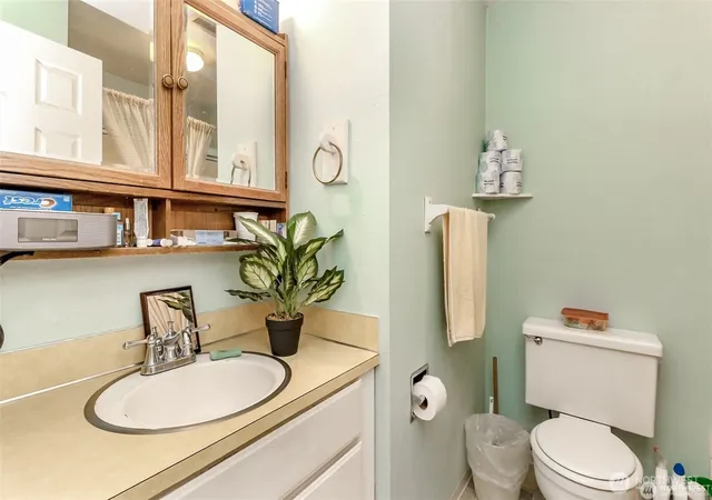 Photo 2 of Sale Pending at 12501 Se 203 Place, Kent, WA 98031 | MLS# NWM2512773 | Listing updated on 2026-09-25