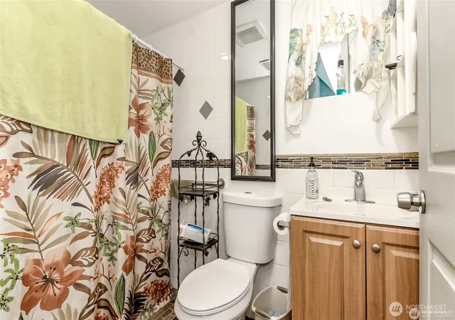 Photo 3 of Sale Pending at 12501 Se 203 Place, Kent, WA 98031 | MLS# NWM2512773 | Listing updated on 2026-09-25