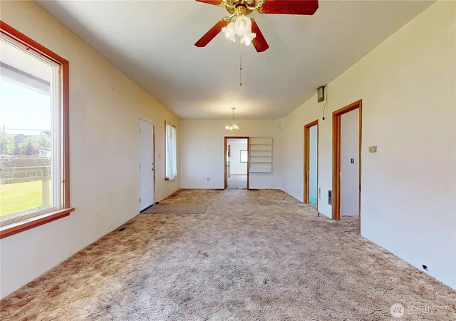 Photo 2 of Single family home for sale at 319 W Cherry St, Walla Walla, WA 99362 | MLS# NWM2512789 | Listing updated on 2026-10-06