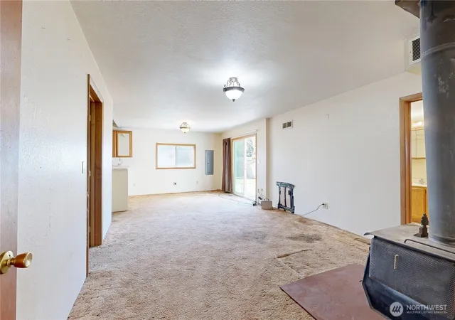 Photo 3 of Single family home for sale at 319 W Cherry St, Walla Walla, WA 99362 | MLS# NWM2512789 | Listing updated on 2026-10-06