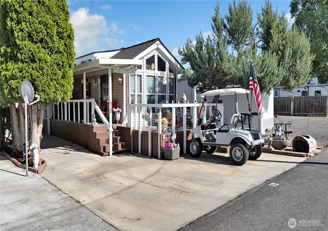 Photo 1 of Single family home for sale at 7037 E Highway 262 #79, Othello, WA 99344 | MLS# NWM2512840 | Listing updated on 2026-09-23