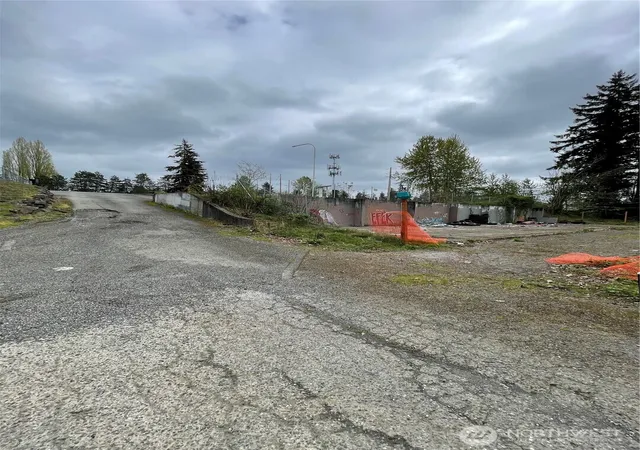 Photo 4 of Land for sale at 29223 S Pacific Hwy, Federal Way, WA 98003 | MLS# NWM2512896 | Listing updated on 2026-09-25