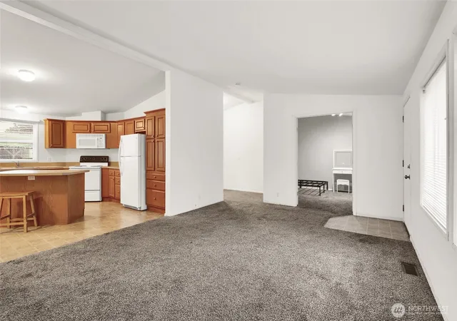 Photo 3 of Manufactured home for sale at 4815 NE Airway Dr #121, Moses Lake, WA 98837 | MLS# NWM2512910 | Listing updated on 2026-09-21