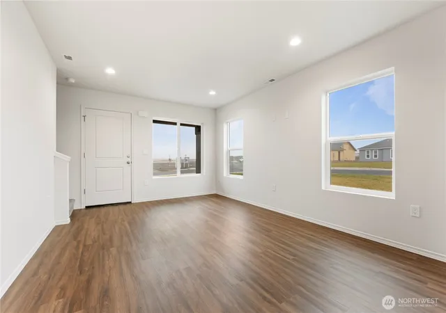 Photo 4 of Sale Pending at 103 Poplar St, Royal City, WA 99357 | MLS# NWM2513008 | Listing updated on 2026-10-01